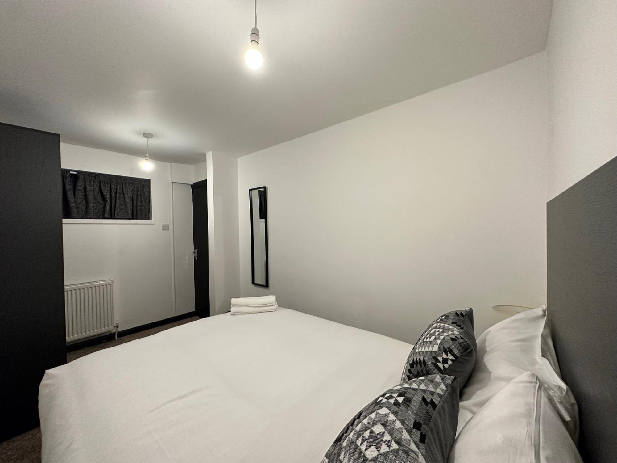 Mulberry Aparthotel Newcastle Gateshead Room photo