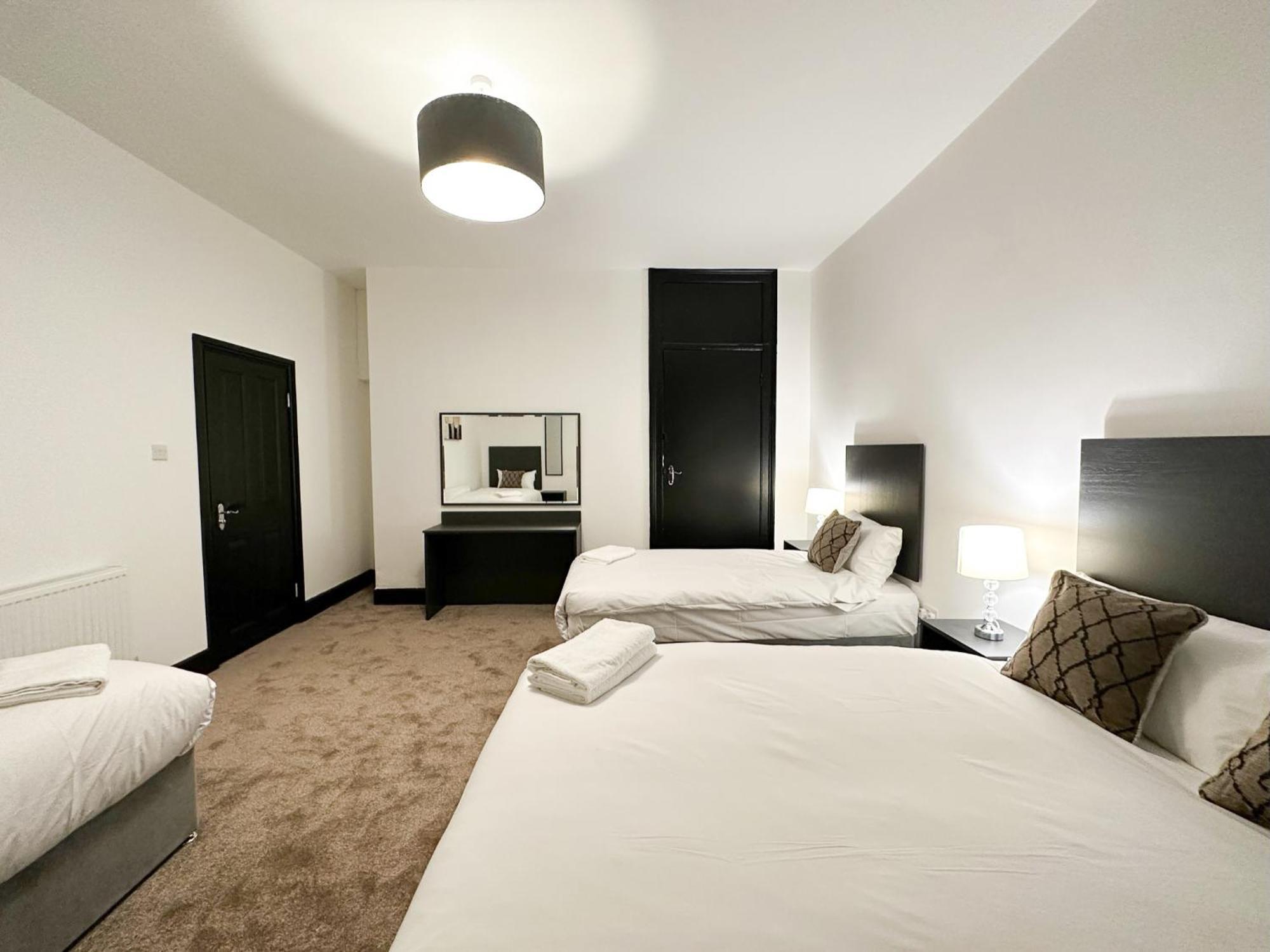 Mulberry Aparthotel Newcastle Gateshead Room photo