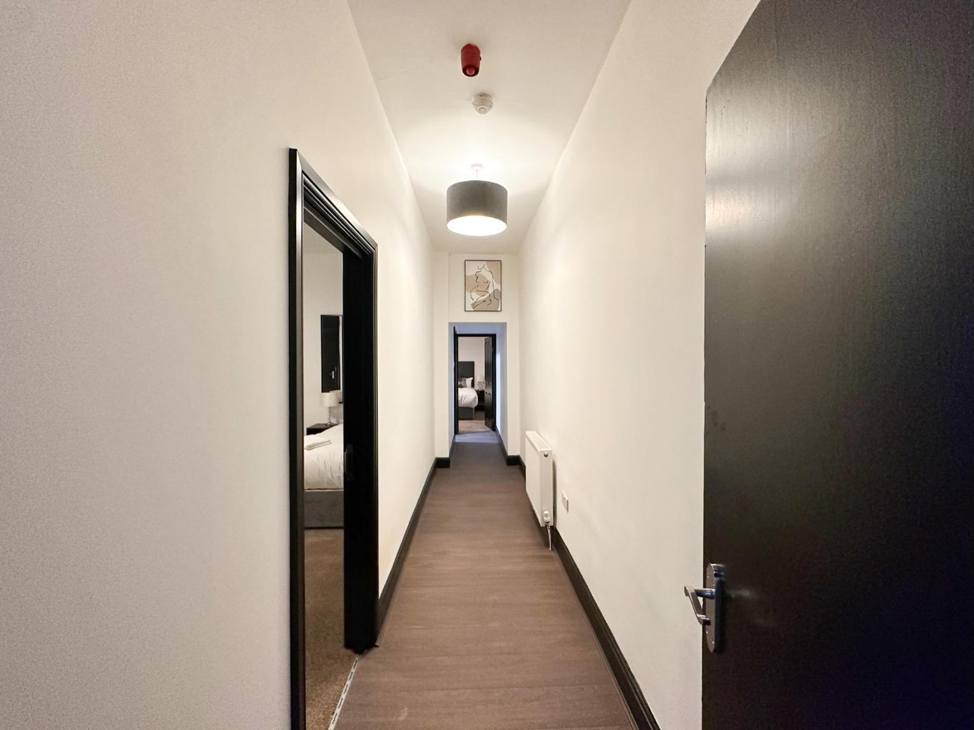 Mulberry Aparthotel Newcastle Gateshead Room photo